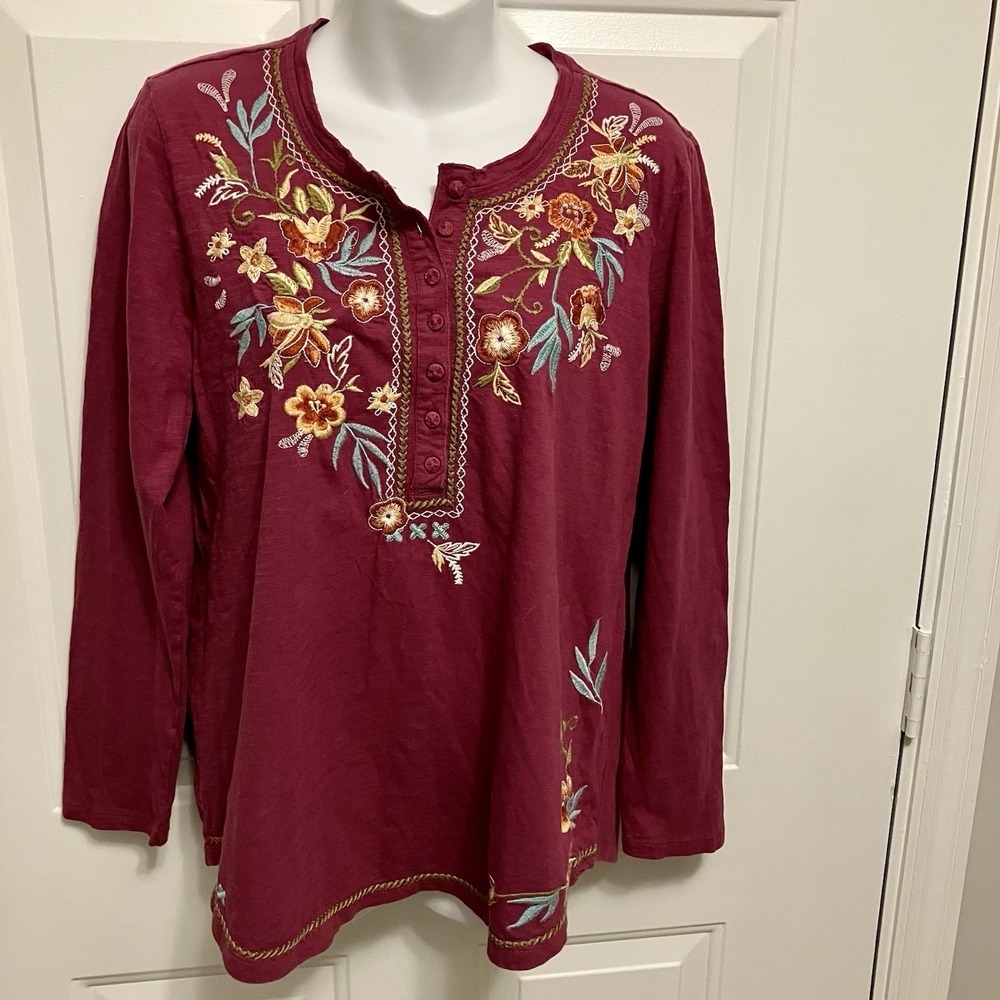 Sundance Size Medium Women's Raspberry Pink/Red Embroidered Floral  Shirt Top